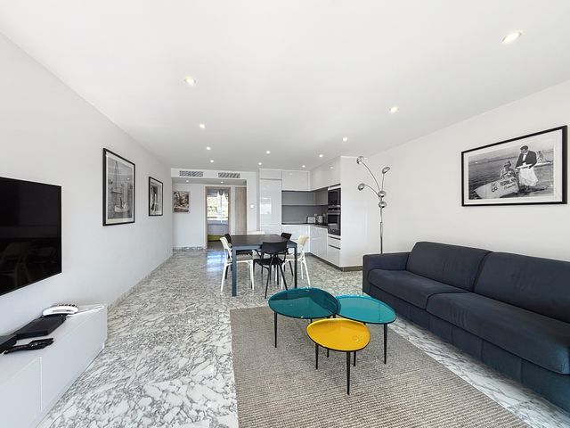 Appartement F4 à louer - 4 pièces - 85.08 m2 - CANNES - 06 - PROVENCE-ALPES-COTE-D-AZUR - Century 21 Adhère Transactions