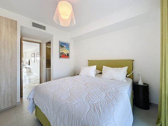 Appartement F4 à louer - 4 pièces - 85.08 m2 - CANNES - 06 - PROVENCE-ALPES-COTE-D-AZUR - Century 21 Adhère Transactions