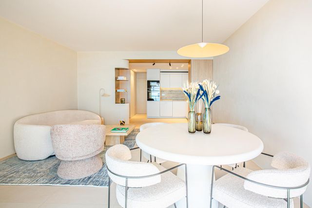 Appartement F3 à vendre - 3 pièces - 80.01 m2 - CANNES - 06 - PROVENCE-ALPES-COTE-D-AZUR - Century 21 Adhère Transactions