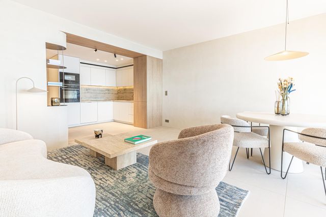 Appartement F3 à vendre - 3 pièces - 80.01 m2 - CANNES - 06 - PROVENCE-ALPES-COTE-D-AZUR - Century 21 Adhère Transactions