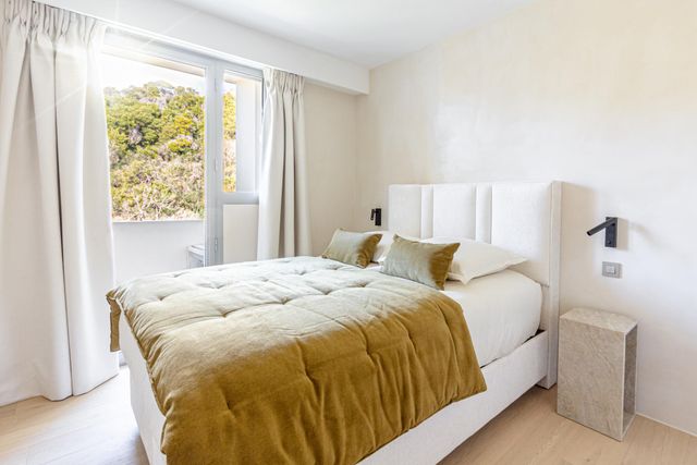 Appartement F3 à vendre - 3 pièces - 80.01 m2 - CANNES - 06 - PROVENCE-ALPES-COTE-D-AZUR - Century 21 Adhère Transactions