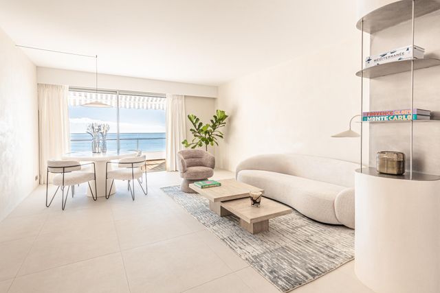 Appartement F3 à vendre - 3 pièces - 80.01 m2 - CANNES - 06 - PROVENCE-ALPES-COTE-D-AZUR - Century 21 Adhère Transactions