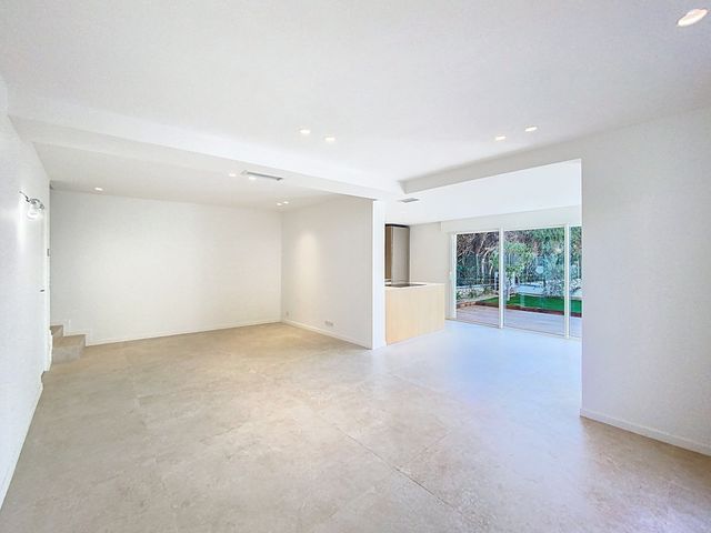 maison à louer - 5 pièces - 106.36 m2 - CANNES - 06 - PROVENCE-ALPES-COTE-D-AZUR - Century 21 Adhère Transactions