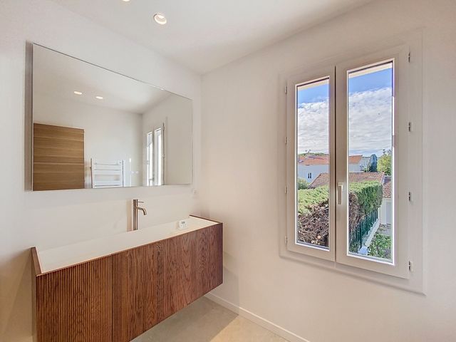 maison à louer - 5 pièces - 106.36 m2 - CANNES - 06 - PROVENCE-ALPES-COTE-D-AZUR - Century 21 Adhère Transactions