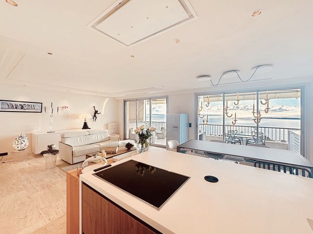 Appartement F3 à vendre - 3 pièces - 92.0 m2 - CANNES - 06 - PROVENCE-ALPES-COTE-D-AZUR - Century 21 Adhère Transactions