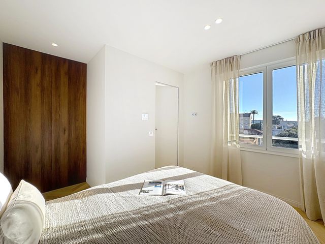 Appartement F3 à vendre - 3 pièces - 64.42 m2 - CANNES - 06 - PROVENCE-ALPES-COTE-D-AZUR - Century 21 Adhère Transactions