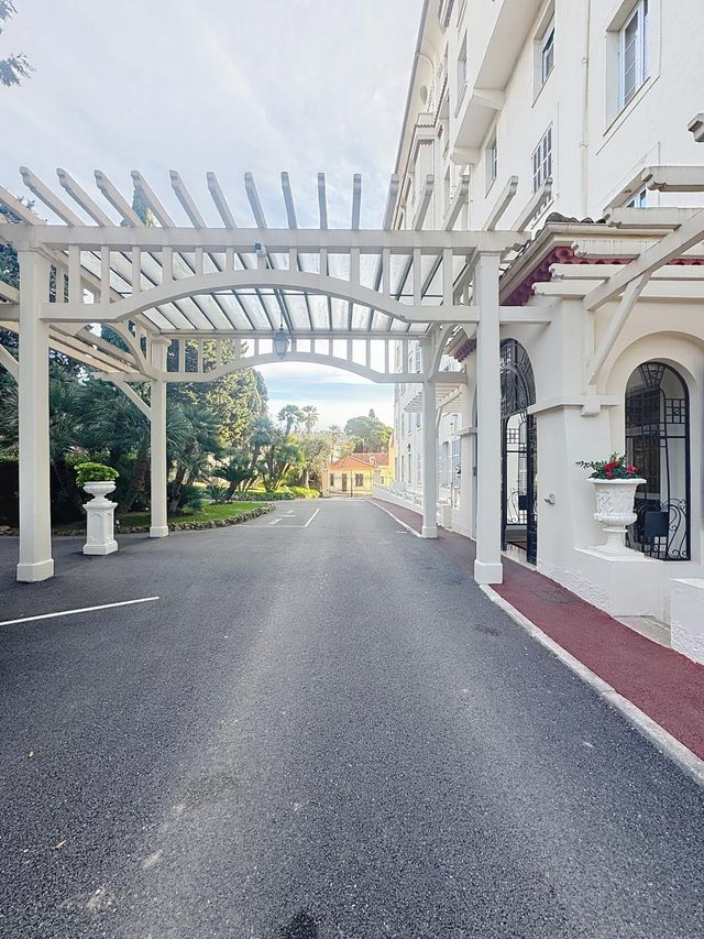 Appartement F5 à vendre - 5 pièces - 147.26 m2 - CANNES - 06 - PROVENCE-ALPES-COTE-D-AZUR - Century 21 Adhère Transactions