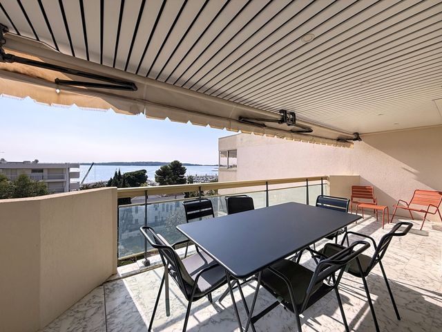 Appartement F4 à louer - 4 pièces - 85.08 m2 - CANNES - 06 - PROVENCE-ALPES-COTE-D-AZUR - Century 21 Adhère Transactions