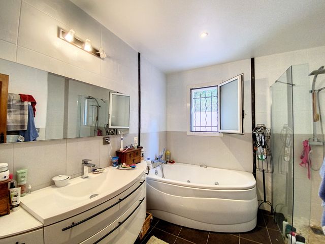 maison à louer - 6 pièces - 188.63 m2 - VALBONNE - 06 - PROVENCE-ALPES-COTE-D-AZUR - Century 21 Adhère Transactions