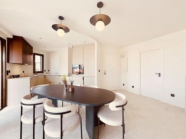 Appartement F4 à vendre - 4 pièces - 83.0 m2 - CANNES - 06 - PROVENCE-ALPES-COTE-D-AZUR - Century 21 Adhère Transactions