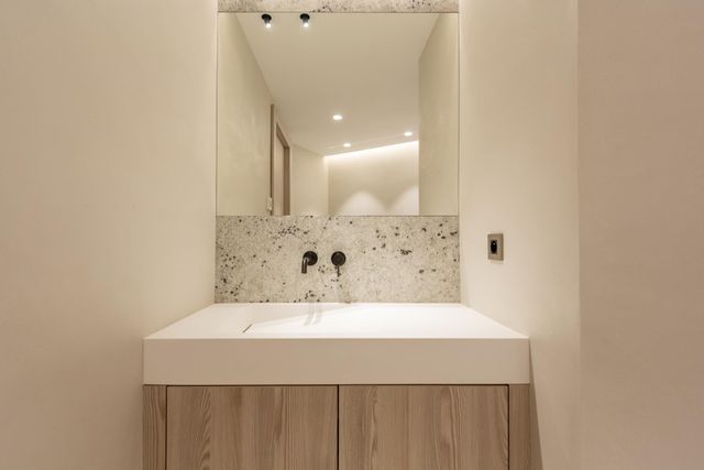 Appartement F4 à vendre - 4 pièces - 113.18 m2 - CANNES - 06 - PROVENCE-ALPES-COTE-D-AZUR - Century 21 Adhère Transactions