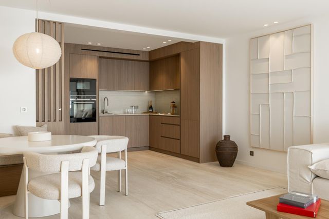 Appartement F3 à vendre - 3 pièces - 83.65 m2 - CANNES - 06 - PROVENCE-ALPES-COTE-D-AZUR - Century 21 Adhère Transactions