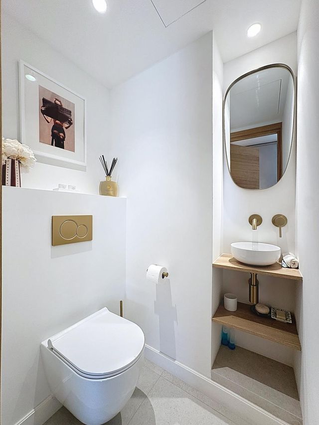 Appartement F2 à vendre - 2 pièces - 61.3 m2 - CANNES - 06 - PROVENCE-ALPES-COTE-D-AZUR - Century 21 Adhère Transactions