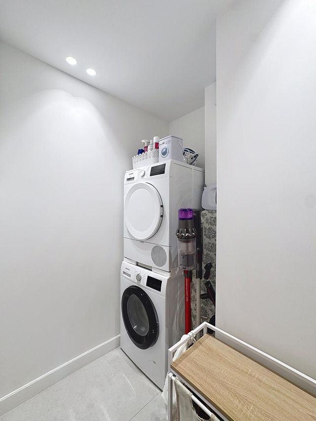 Appartement F2 à vendre - 2 pièces - 61.3 m2 - CANNES - 06 - PROVENCE-ALPES-COTE-D-AZUR - Century 21 Adhère Transactions