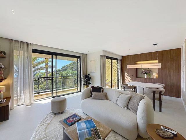 Appartement F3 à vendre - 3 pièces - 83.6 m2 - VALLAURIS - 06 - PROVENCE-ALPES-COTE-D-AZUR - Century 21 Adhère Transactions