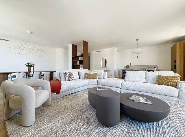 Appartement F4 à vendre - 4 pièces - 196.75 m2 - CANNES - 06 - PROVENCE-ALPES-COTE-D-AZUR - Century 21 Adhère Transactions