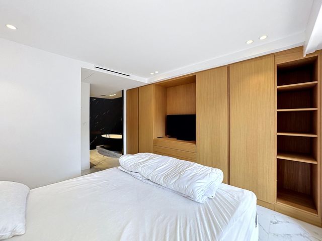 Appartement F6 à vendre - 6 pièces - 175.27 m2 - CANNES - 06 - PROVENCE-ALPES-COTE-D-AZUR - Century 21 Adhère Transactions