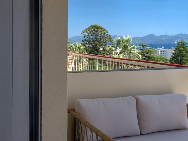 Appartement F3 à vendre - 3 pièces - 55.4 m2 - CANNES - 06 - PROVENCE-ALPES-COTE-D-AZUR - Century 21 Adhère Transactions