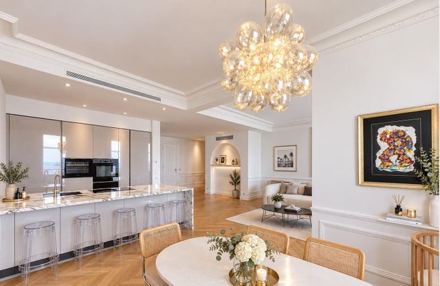 Appartement F5 à vendre - 5 pièces - 170.0 m2 - CANNES - 06 - PROVENCE-ALPES-COTE-D-AZUR - Century 21 Adhère Transactions