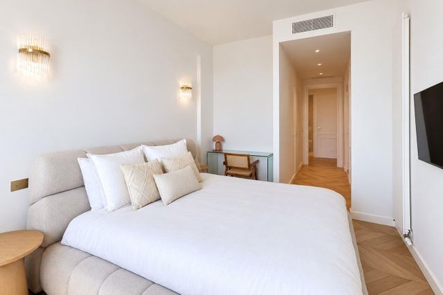 Appartement F5 à vendre - 5 pièces - 170.0 m2 - CANNES - 06 - PROVENCE-ALPES-COTE-D-AZUR - Century 21 Adhère Transactions