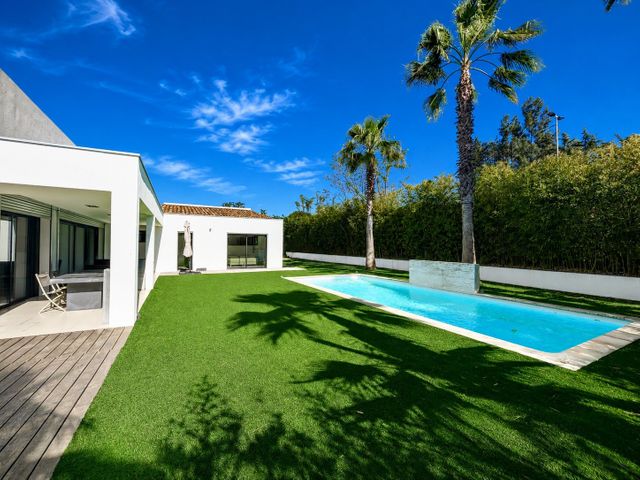 Maison à louer MOUGINS