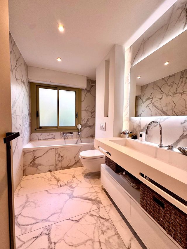 Appartement F4 à vendre - 4 pièces - 105.0 m2 - LE CANNET - 06 - PROVENCE-ALPES-COTE-D-AZUR - Century 21 Adhère Transactions