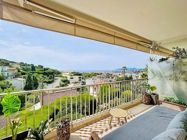 Appartement F4 à vendre - 4 pièces - 105.0 m2 - LE CANNET - 06 - PROVENCE-ALPES-COTE-D-AZUR - Century 21 Adhère Transactions