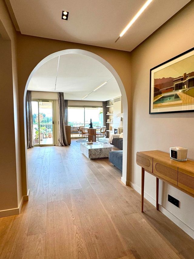 Appartement F4 à vendre - 4 pièces - 105.0 m2 - LE CANNET - 06 - PROVENCE-ALPES-COTE-D-AZUR - Century 21 Adhère Transactions