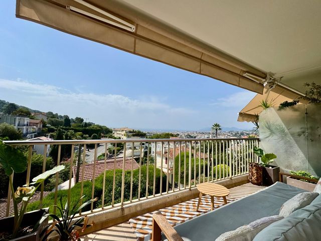 Appartement F4 à vendre - 4 pièces - 105.0 m2 - LE CANNET - 06 - PROVENCE-ALPES-COTE-D-AZUR - Century 21 Adhère Transactions