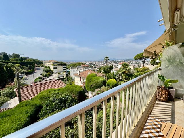Appartement F4 à vendre - 4 pièces - 105.0 m2 - LE CANNET - 06 - PROVENCE-ALPES-COTE-D-AZUR - Century 21 Adhère Transactions
