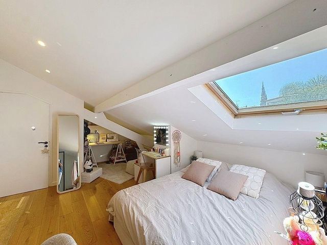 maison à vendre - 7 pièces - 254.05 m2 - LE CANNET - 06 - PROVENCE-ALPES-COTE-D-AZUR - Century 21 Adhère Transactions