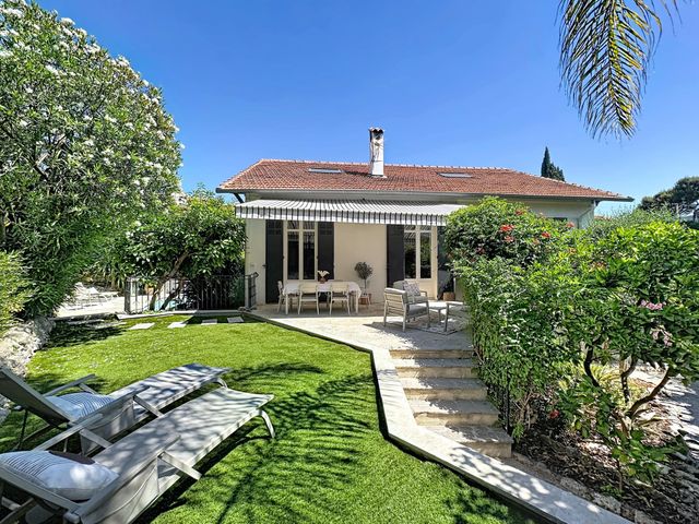 maison à vendre - 7 pièces - 254.05 m2 - LE CANNET - 06 - PROVENCE-ALPES-COTE-D-AZUR - Century 21 Adhère Transactions
