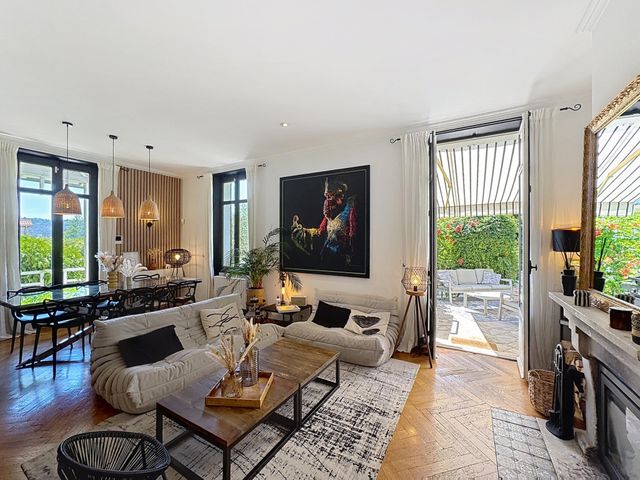maison à vendre - 7 pièces - 254.05 m2 - LE CANNET - 06 - PROVENCE-ALPES-COTE-D-AZUR - Century 21 Adhère Transactions