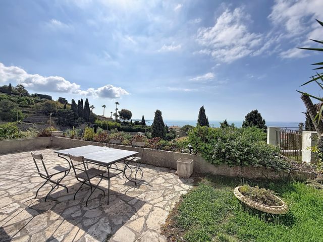 maison à louer - 5 pièces - 158.0 m2 - VALLAURIS - 06 - PROVENCE-ALPES-COTE-D-AZUR - Century 21 Adhère Transactions