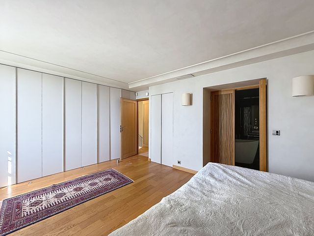 maison à louer - 5 pièces - 158.0 m2 - VALLAURIS - 06 - PROVENCE-ALPES-COTE-D-AZUR - Century 21 Adhère Transactions