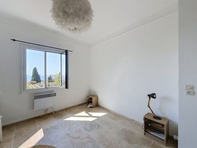 maison à louer - 5 pièces - 158.0 m2 - VALLAURIS - 06 - PROVENCE-ALPES-COTE-D-AZUR - Century 21 Adhère Transactions