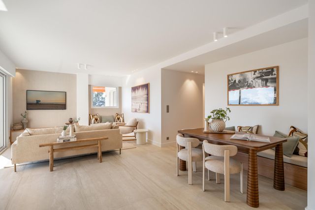 Appartement F3 à vendre - 3 pièces - 98.0 m2 - CANNES - 06 - PROVENCE-ALPES-COTE-D-AZUR - Century 21 Adhère Transactions