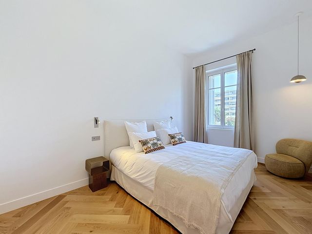 Appartement F4 à vendre - 4 pièces - 196.75 m2 - CANNES - 06 - PROVENCE-ALPES-COTE-D-AZUR - Century 21 Adhère Transactions