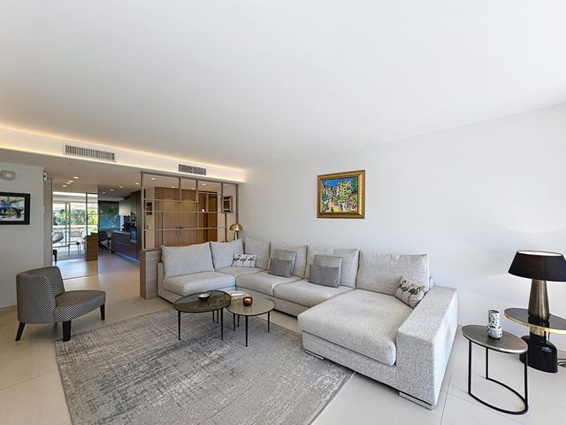 Appartement F3 à vendre - 3 pièces - 87.0 m2 - CANNES - 06 - PROVENCE-ALPES-COTE-D-AZUR - Century 21 Adhère Transactions