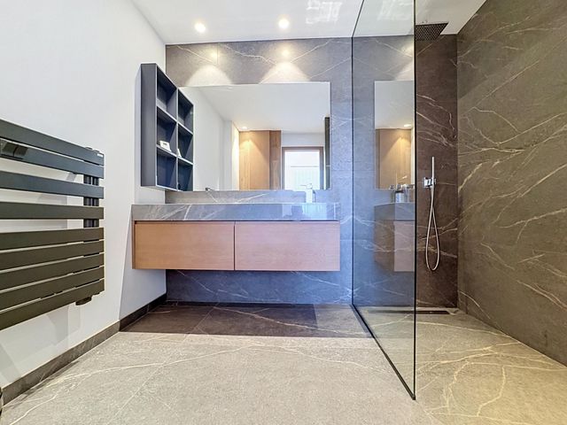 Appartement F4 à vendre - 4 pièces - 106.37 m2 - CANNES - 06 - PROVENCE-ALPES-COTE-D-AZUR - Century 21 Adhère Transactions
