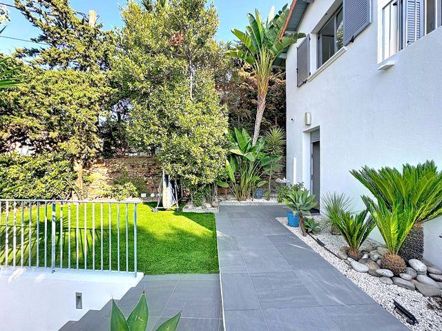 maison à vendre - 5 pièces - 176.0 m2 - CANNES - 06 - PROVENCE-ALPES-COTE-D-AZUR - Century 21 Adhère Transactions