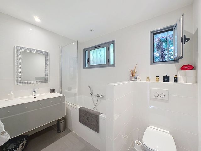 maison à vendre - 5 pièces - 176.0 m2 - CANNES - 06 - PROVENCE-ALPES-COTE-D-AZUR - Century 21 Adhère Transactions