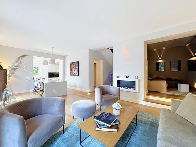 maison à vendre - 5 pièces - 176.0 m2 - CANNES - 06 - PROVENCE-ALPES-COTE-D-AZUR - Century 21 Adhère Transactions