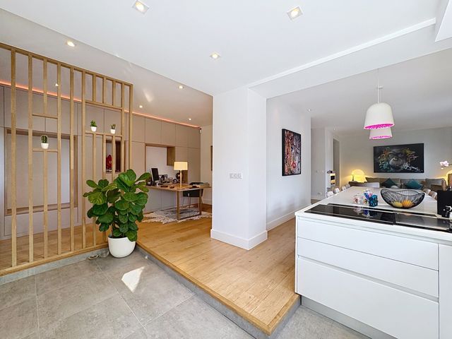 maison à vendre - 5 pièces - 176.0 m2 - CANNES - 06 - PROVENCE-ALPES-COTE-D-AZUR - Century 21 Adhère Transactions