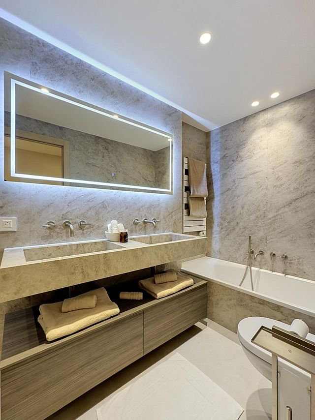 Appartement F3 à vendre - 3 pièces - 110.0 m2 - CANNES - 06 - PROVENCE-ALPES-COTE-D-AZUR - Century 21 Adhère Transactions
