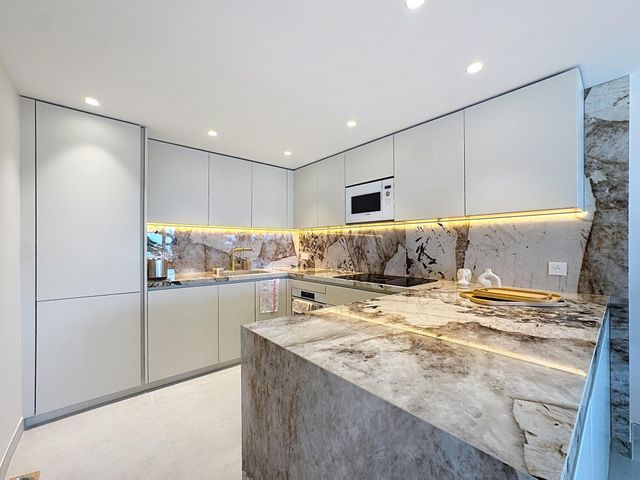 Appartement F3 à vendre - 3 pièces - 110.0 m2 - CANNES - 06 - PROVENCE-ALPES-COTE-D-AZUR - Century 21 Adhère Transactions