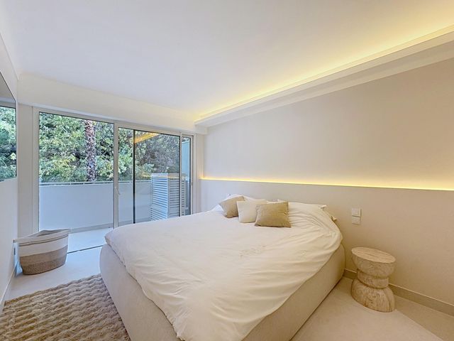 Appartement F3 à vendre - 3 pièces - 110.0 m2 - CANNES - 06 - PROVENCE-ALPES-COTE-D-AZUR - Century 21 Adhère Transactions