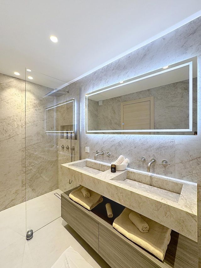 Appartement F3 à vendre - 3 pièces - 110.0 m2 - CANNES - 06 - PROVENCE-ALPES-COTE-D-AZUR - Century 21 Adhère Transactions