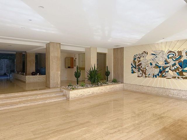 Appartement F4 à vendre - 4 pièces - 112.0 m2 - CANNES - 06 - PROVENCE-ALPES-COTE-D-AZUR - Century 21 Adhère Transactions