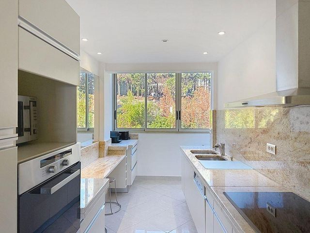 Appartement F4 à vendre - 4 pièces - 112.0 m2 - CANNES - 06 - PROVENCE-ALPES-COTE-D-AZUR - Century 21 Adhère Transactions